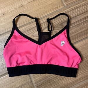 PINK. ultimate sports bra with adjustable straps- size small